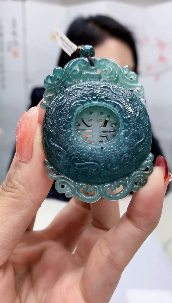 【闪购商品】定制翡翠未镶嵌3123MM-毛货挂件73