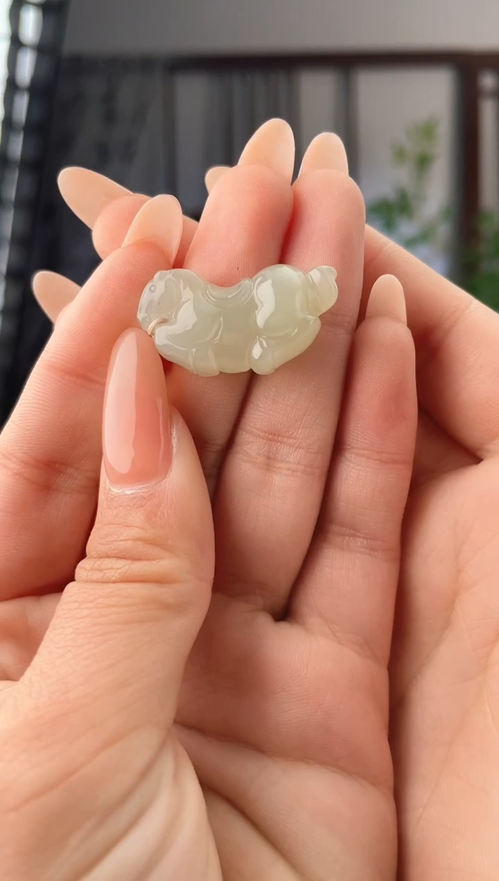 颈饰未镶嵌和田玉随型小马 xp