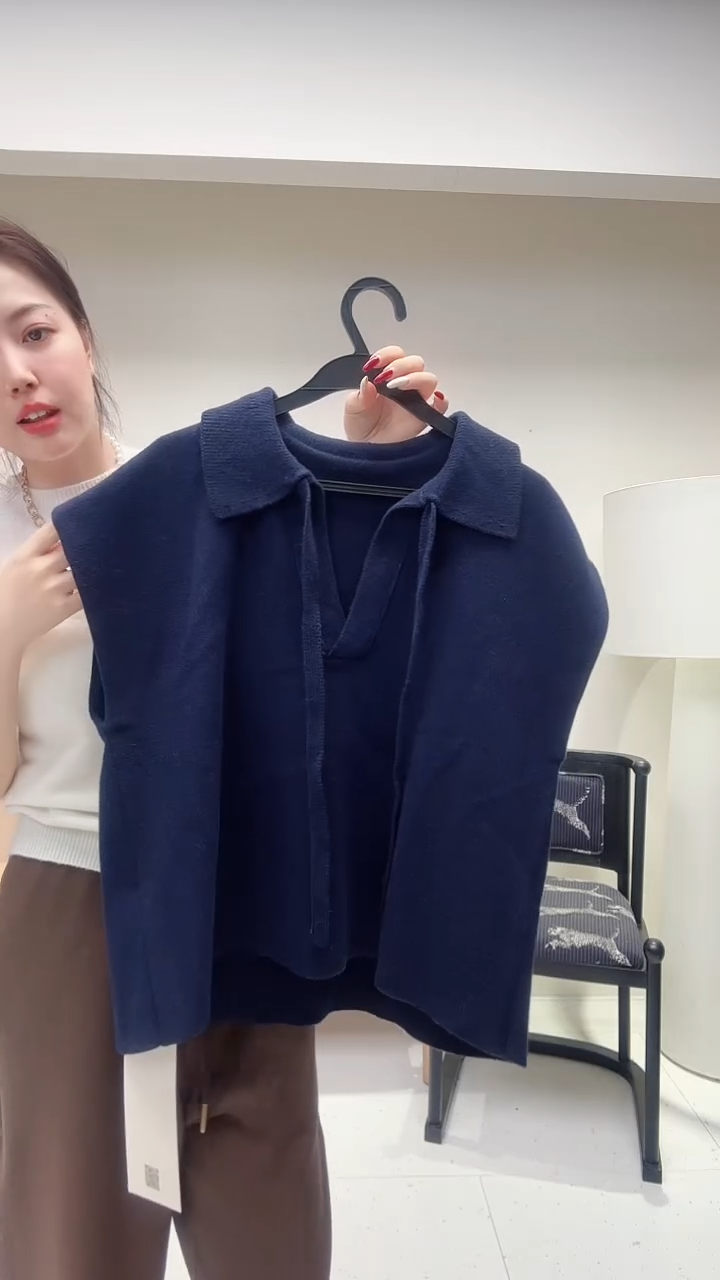 藏青色休闲感羊毛马甲