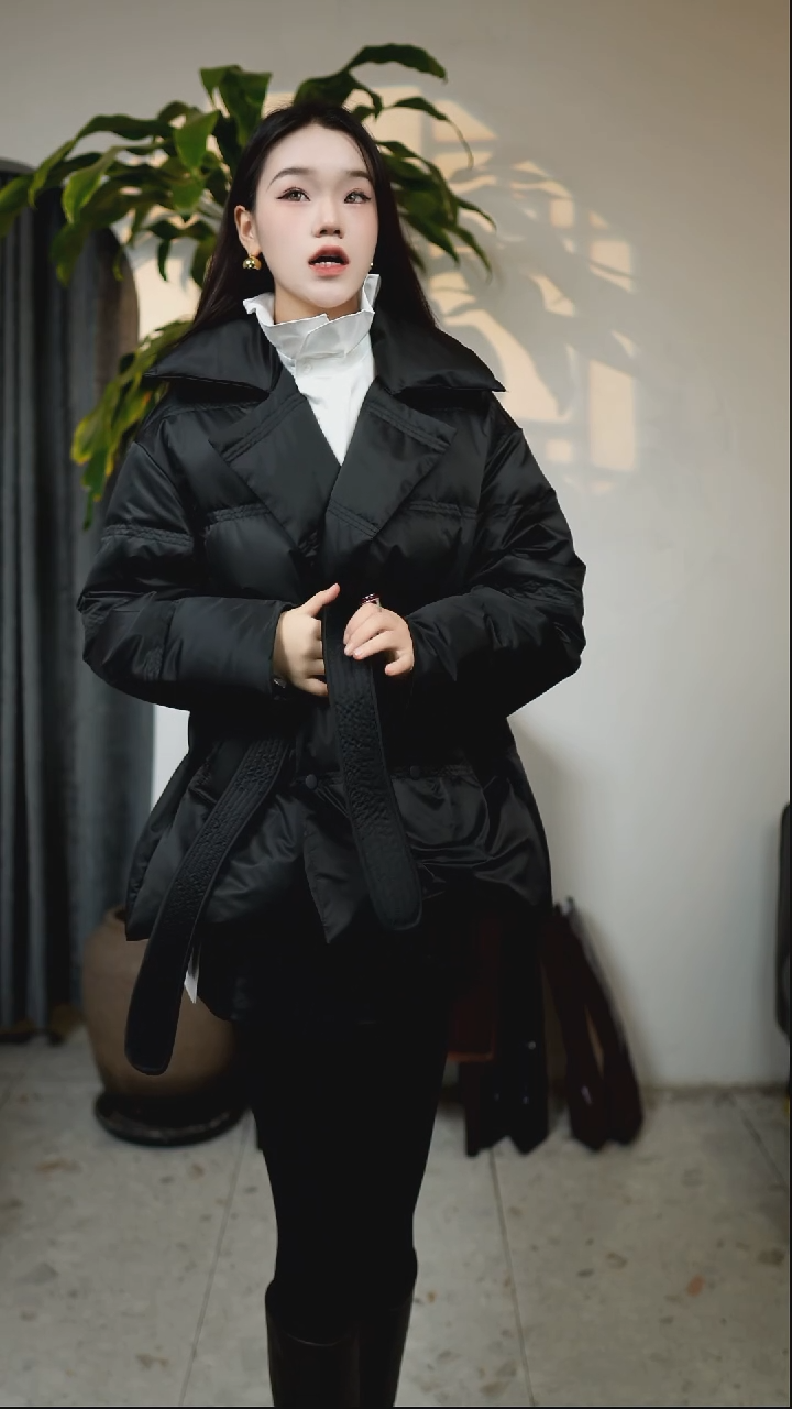 黑色收腰款鹅绒服 S M L（拍下备注尺码）