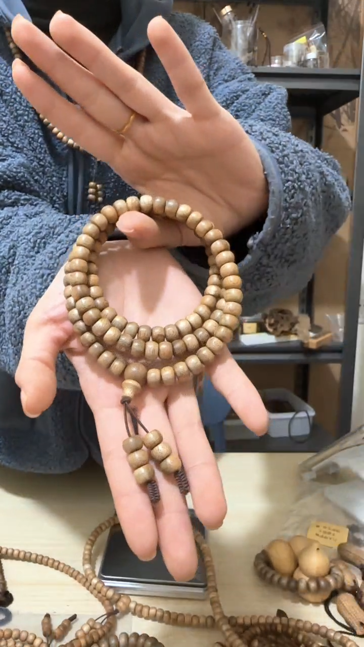 【闪购商品】沉香手串马来西亚西马野料多圈手串多样性发一条卡8