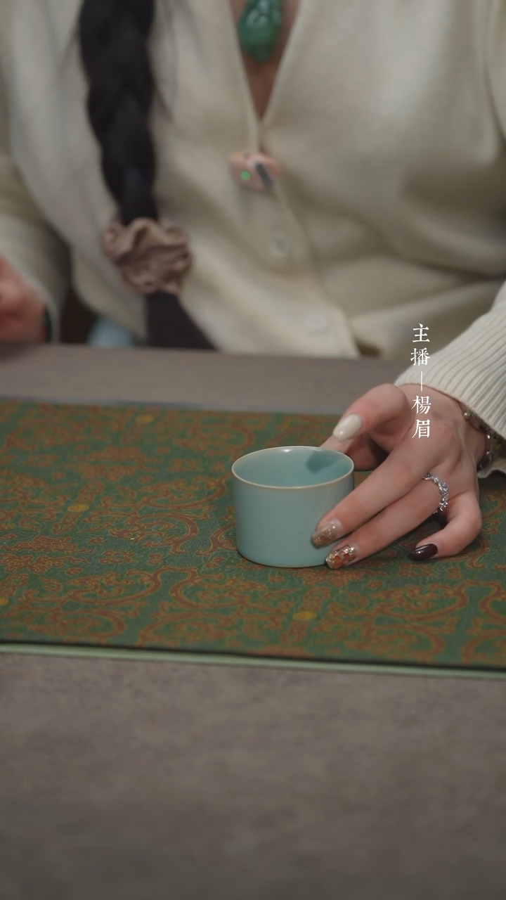 【闪购商品】大扳指杯-汝瓷张海英-眉