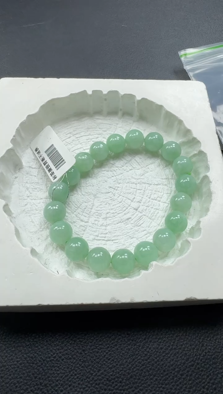 【闪购商品】翡翠颈饰未镶嵌YM923-1手串