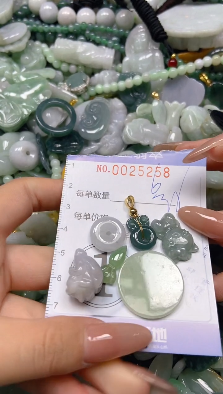 【闪购商品】翡翠颈饰未镶嵌闪购0025258