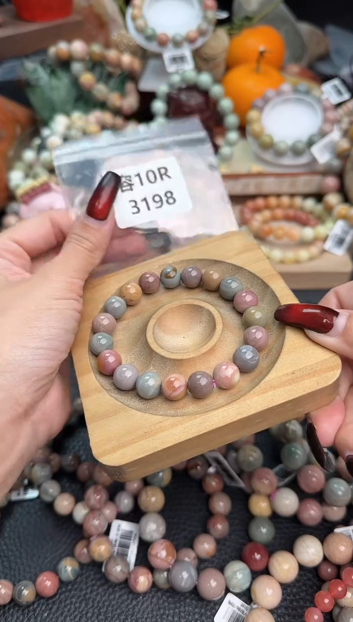 【闪购商品】石英质玉手链未镶嵌10R3198