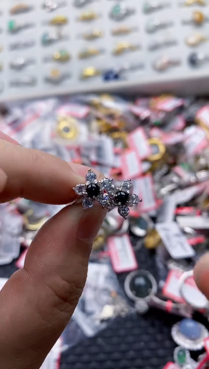 翡翠戒指银S925镶嵌130000000   3