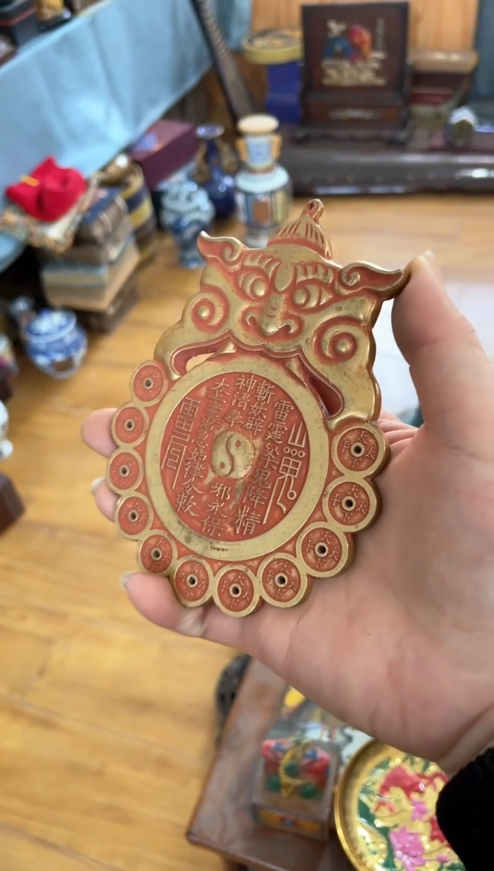 【闪购商品】1宫廷影视老旧工艺摆件