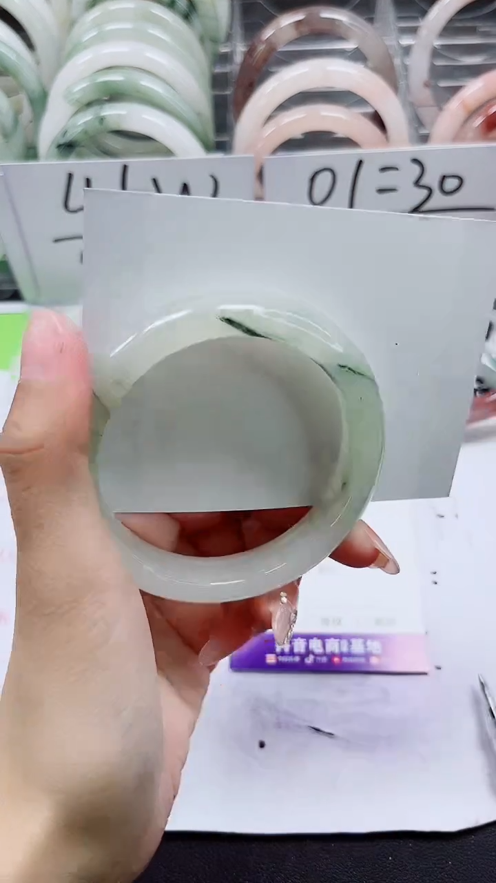 【闪购商品】石英质玉手镯合金A318-55/56