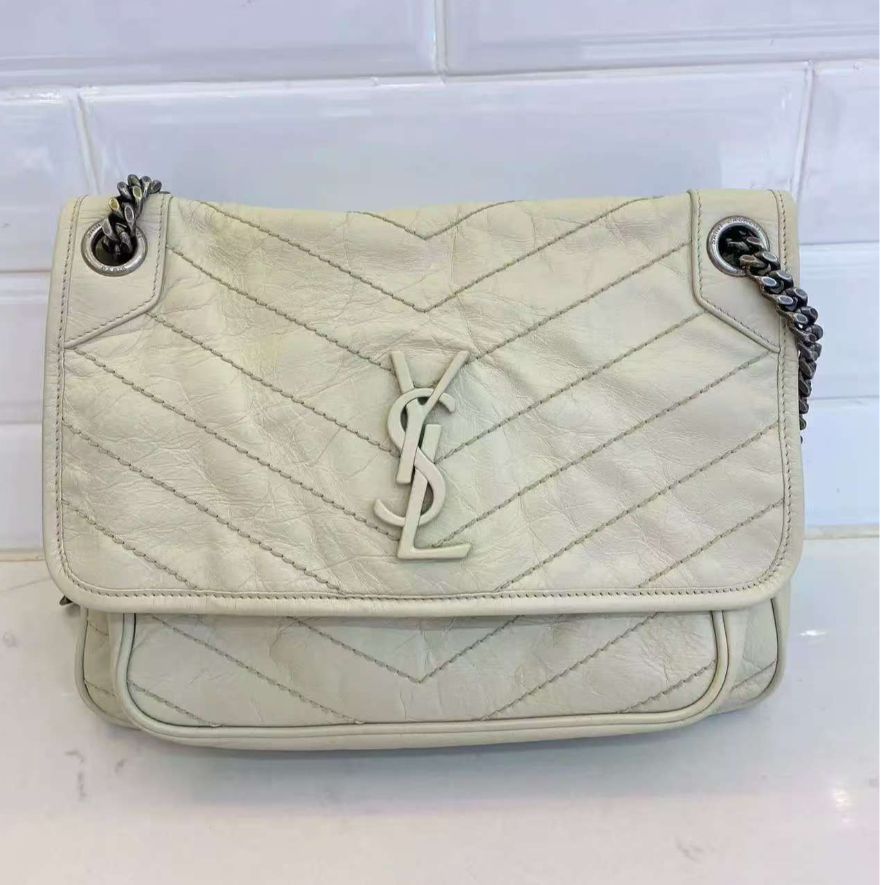 95新 YSL/圣罗兰 YSL/圣罗兰 白色niki中号斜挎包bwz12433