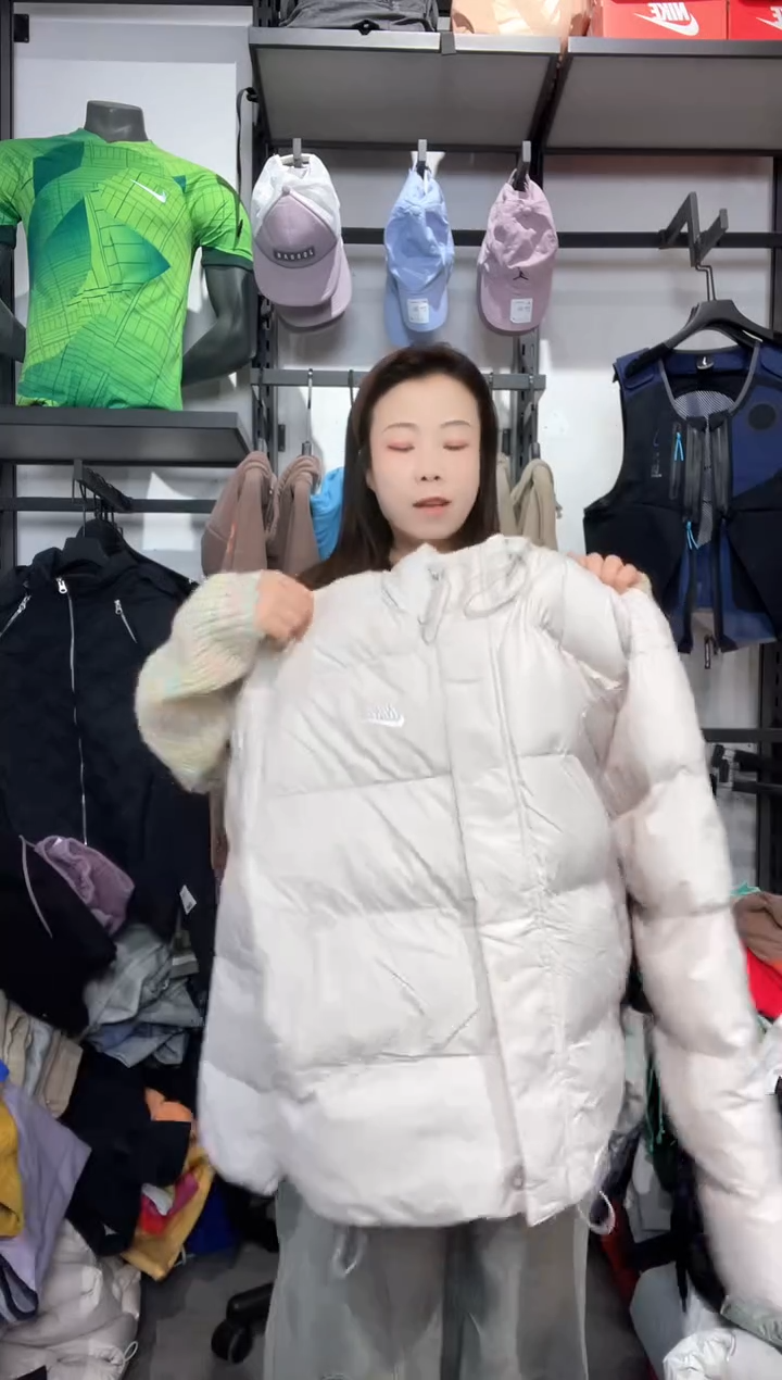 1149闪购编码  运动卫衣裤以直播间过款为准 尺码. L165