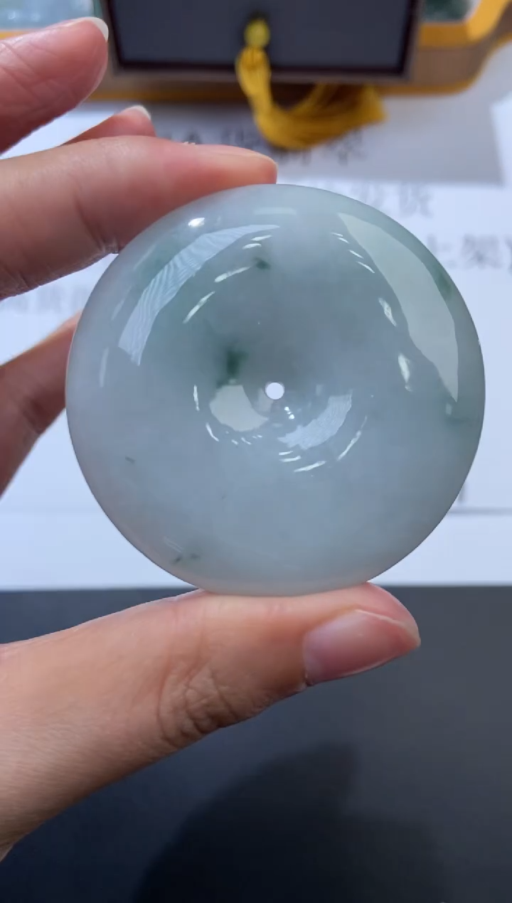 未镶嵌挂件翡翠378954  多人