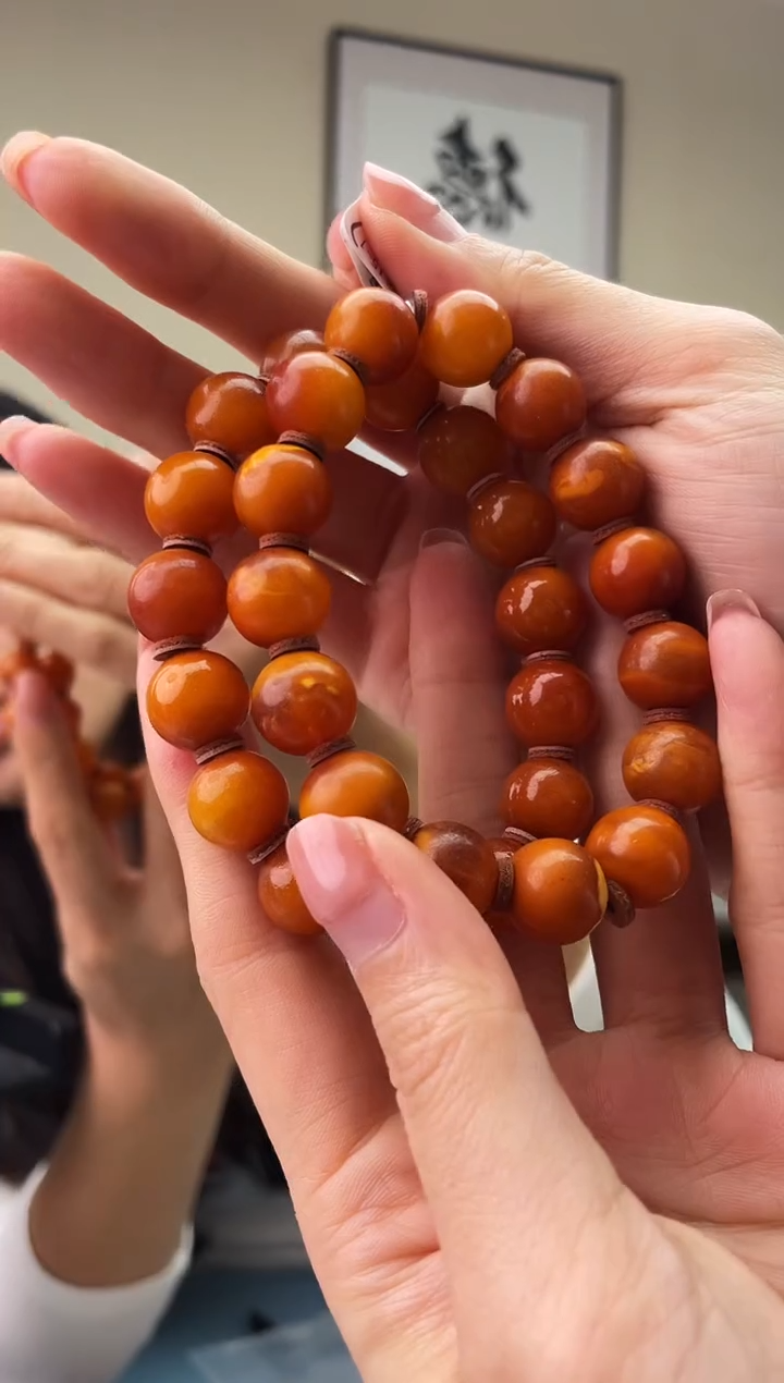 琥珀未镶嵌珠宝奇石T015 12微瑕假一罚十，多样性发一件