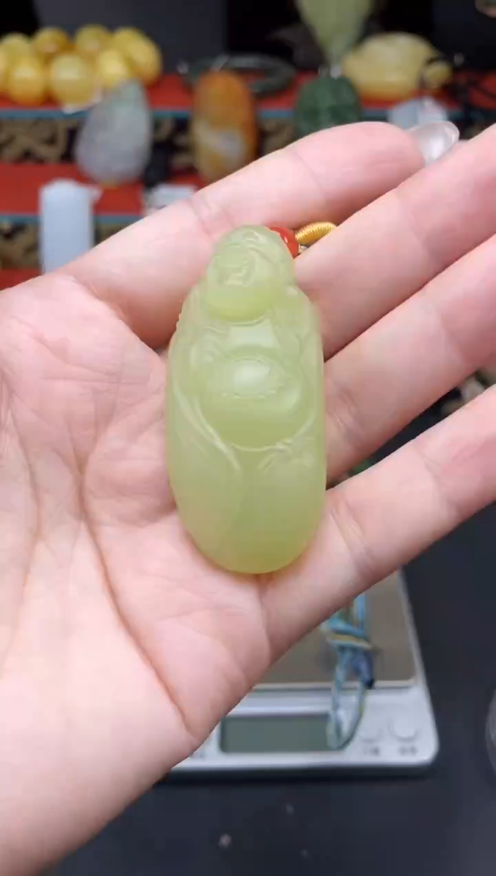 颈饰未镶嵌和田玉吊坠LY105