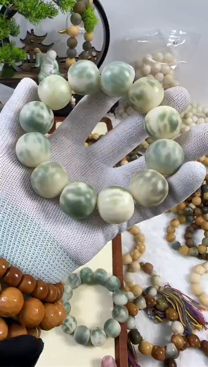 【闪购商品】白玉菩提手串23*手工给他们浅绿瓜大卡