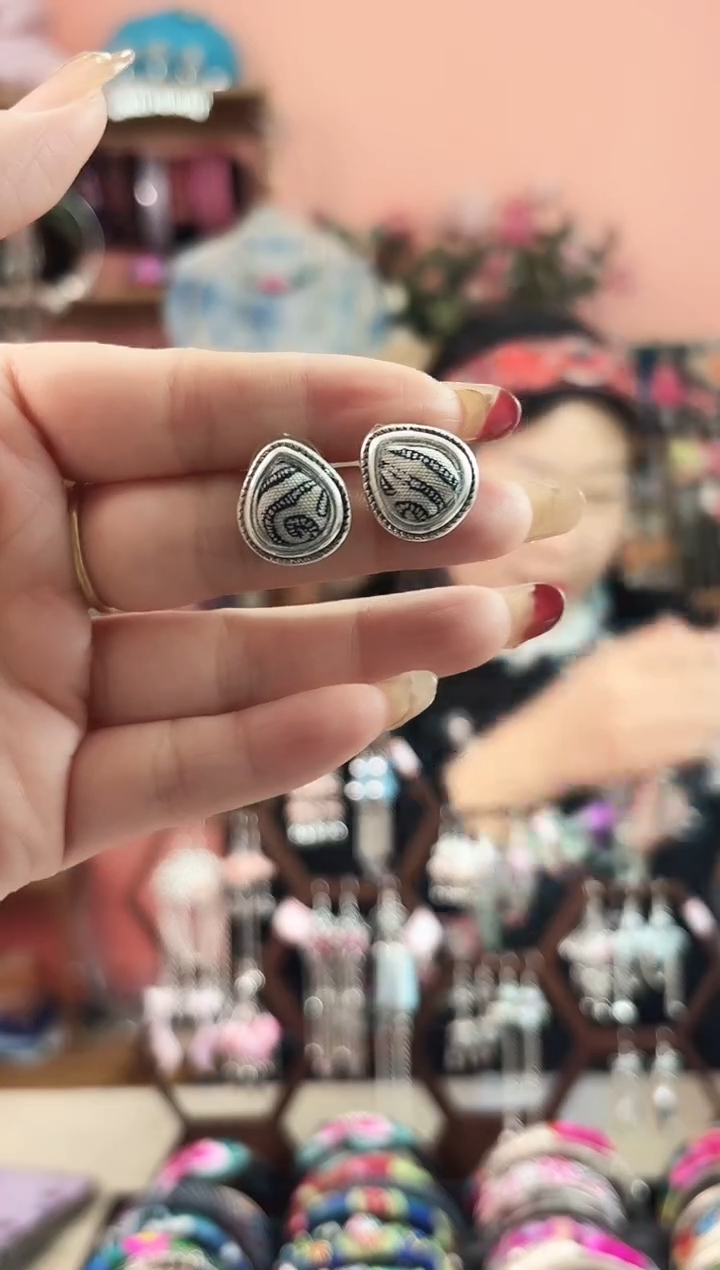 艺枝独绣手工饰品72