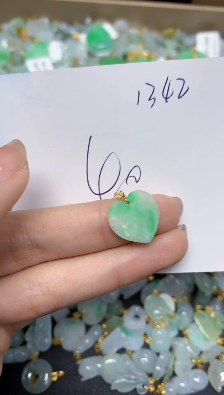 【闪购商品】翡翠颈饰18K金镶嵌 天然翡翠A货