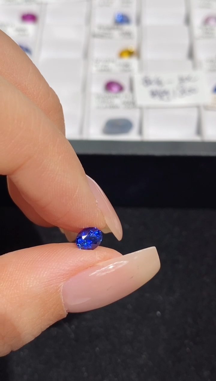 【闪购商品】蓝宝石裸石未镶嵌0.58ct HL6801 CG/S
