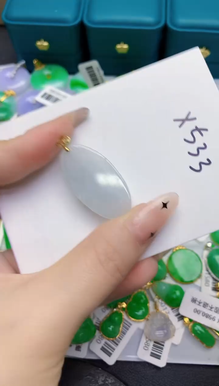 颈饰未镶嵌翡翠缅甸天然翡翠A货
