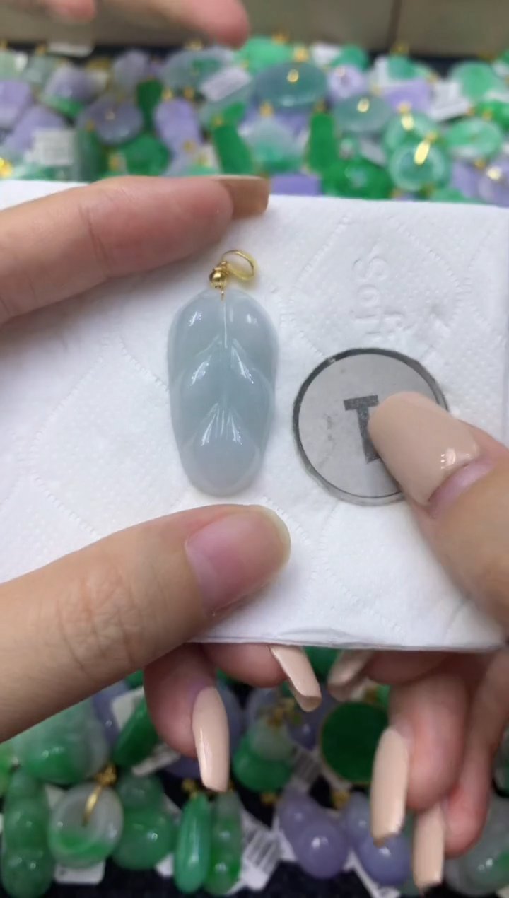 颈饰未镶嵌翡翠天然缅甸翡翠A货