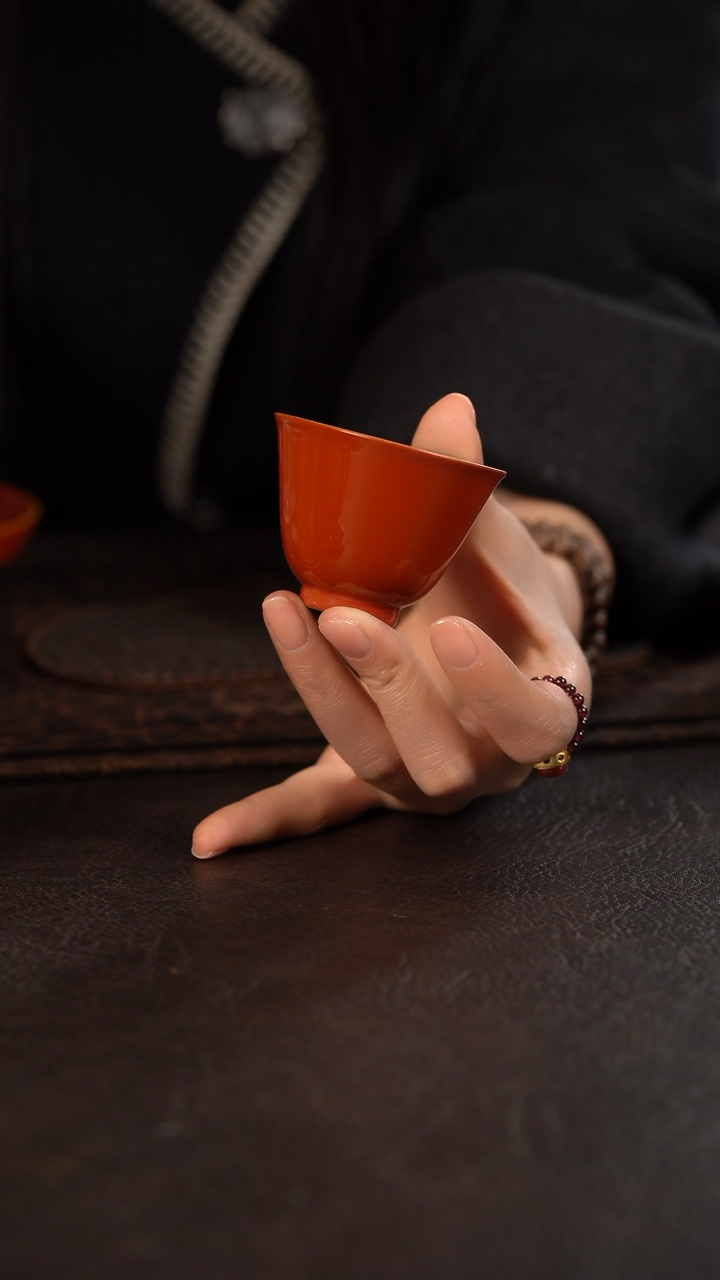 【闪购商品】杯云霞珍藏古彩珊瑚红铃铛杯 