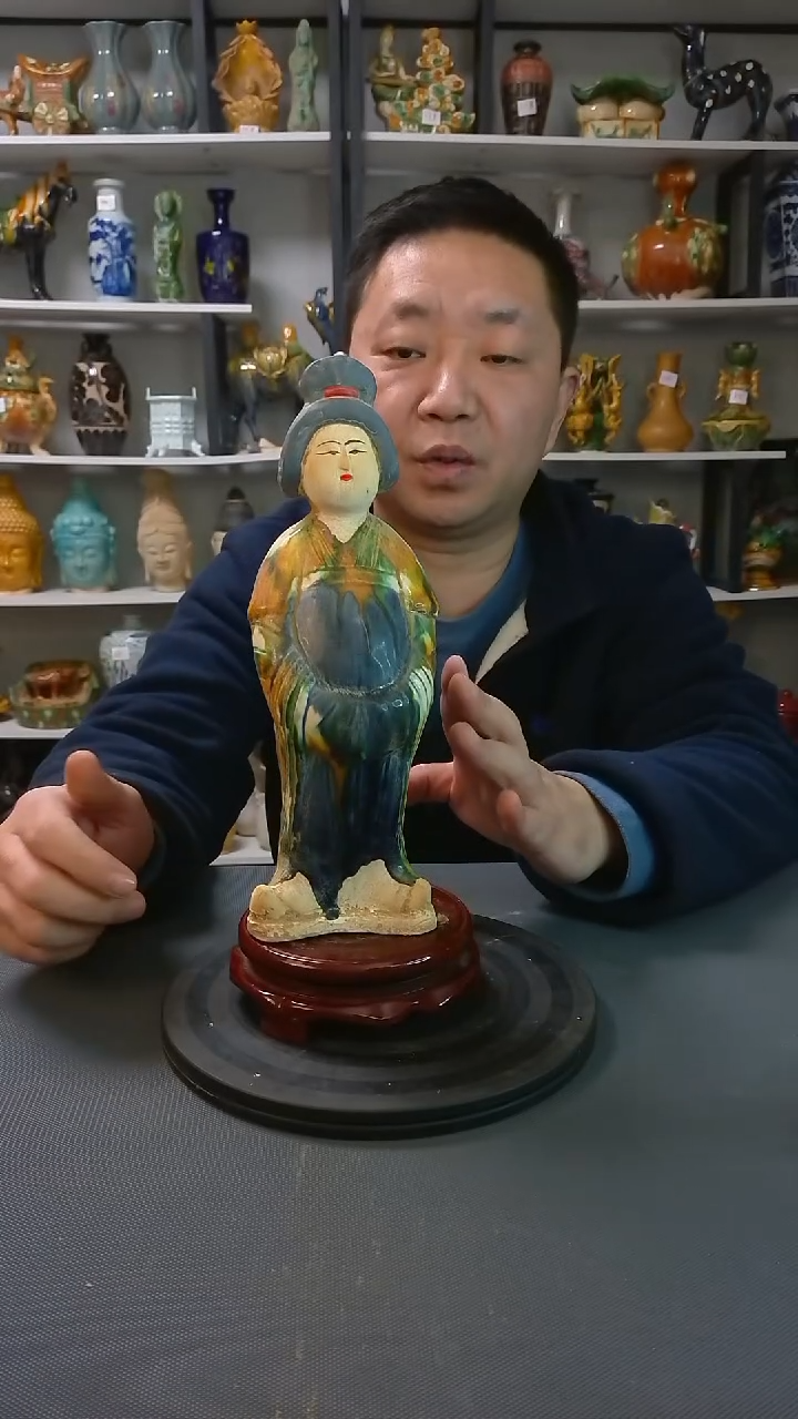 摆件摆件复古风格瓷器