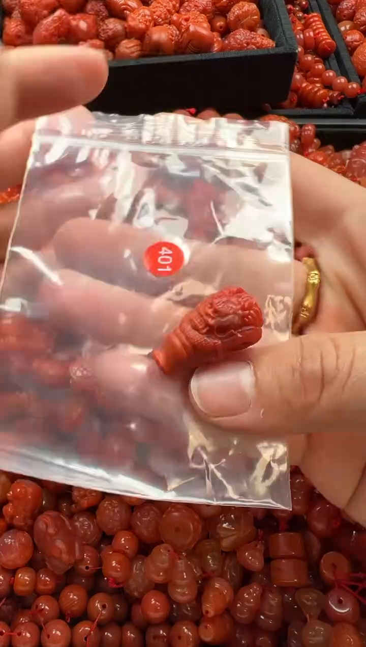 【闪购商品】南红玛瑙颈饰未镶嵌1