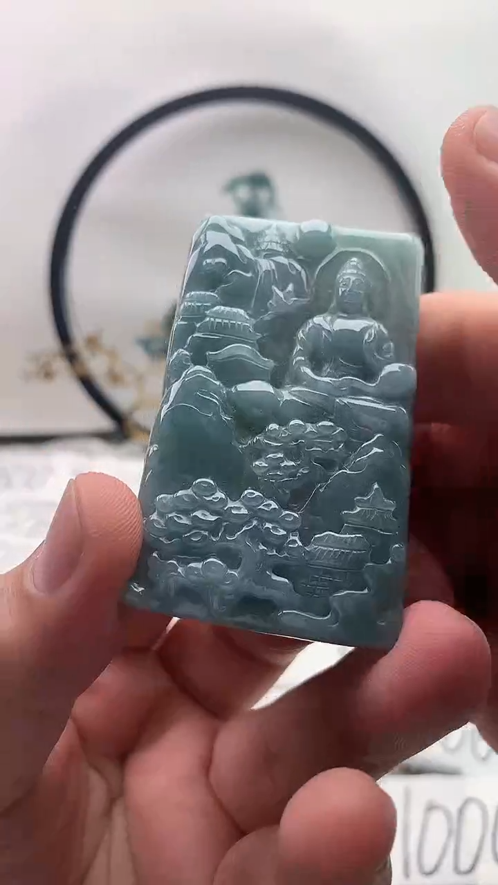 翡翠未镶嵌颈饰观音【品质一般能接受再拍】