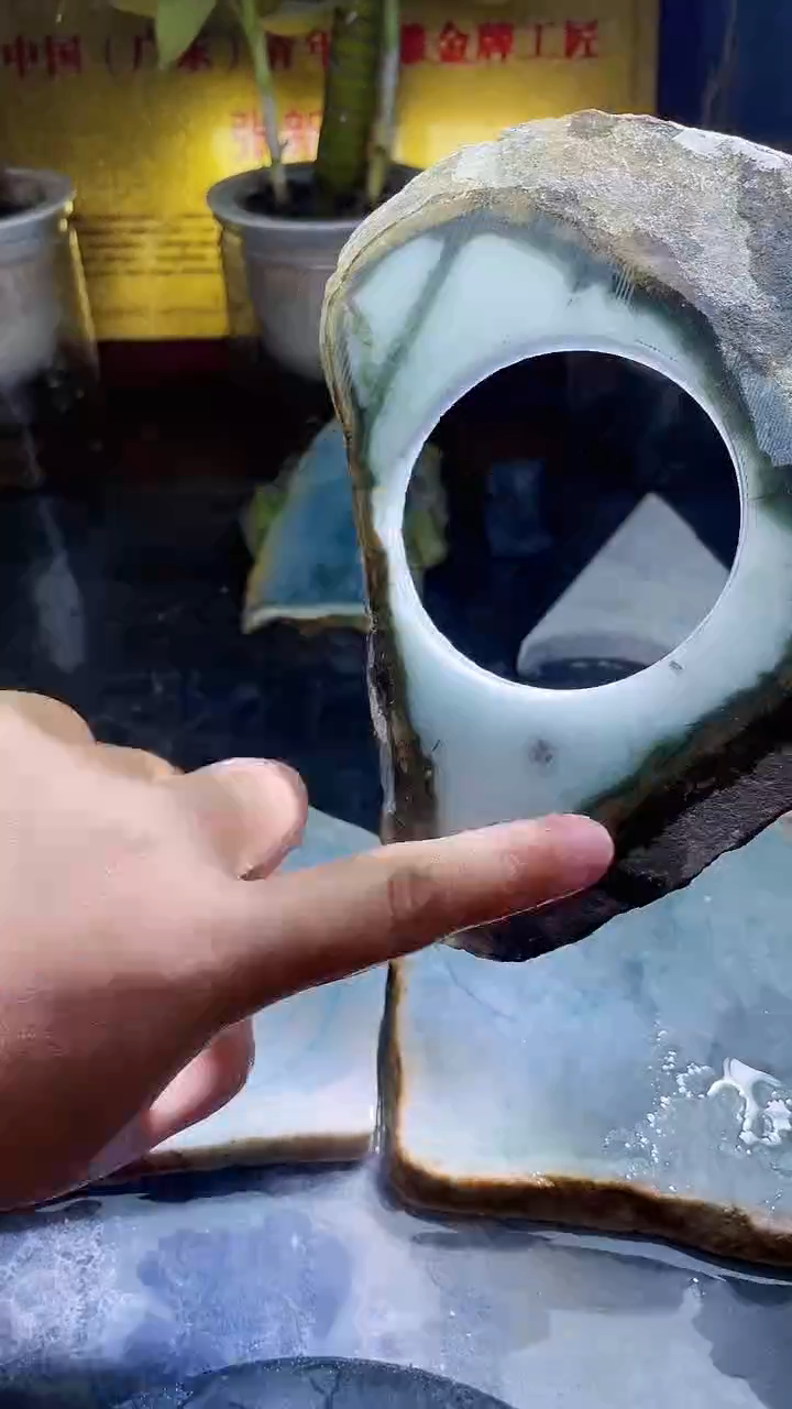 未镶嵌挂件翡翠85