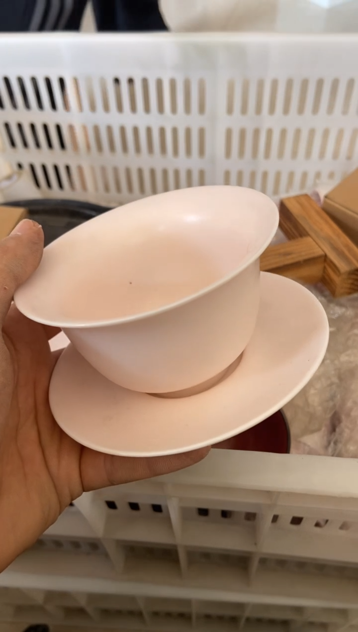 杯无运费险有瑕疵的摄影的产品有使用过的痕迹有点脏介意勿拍