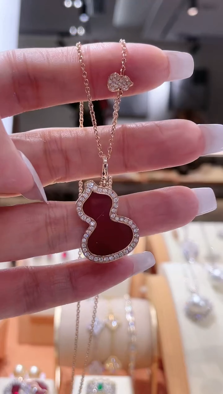 【闪购商品】钻石颈饰18K金镶嵌项链