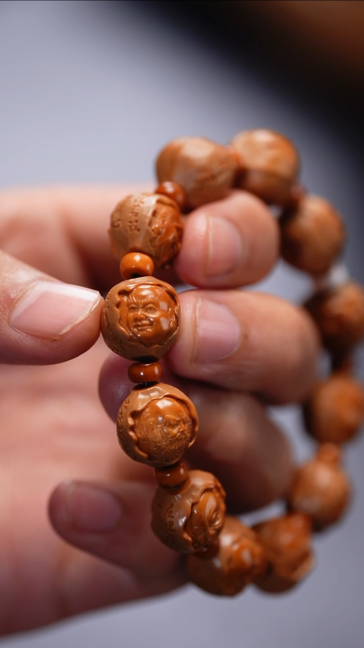 【闪购商品】橄榄核吊坠更厉害