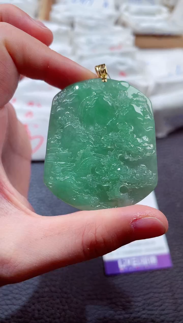 翡翠18K金镶嵌颈饰00005679