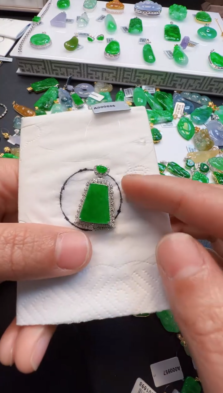 【闪购商品】定制翡翠18K金镶嵌13800