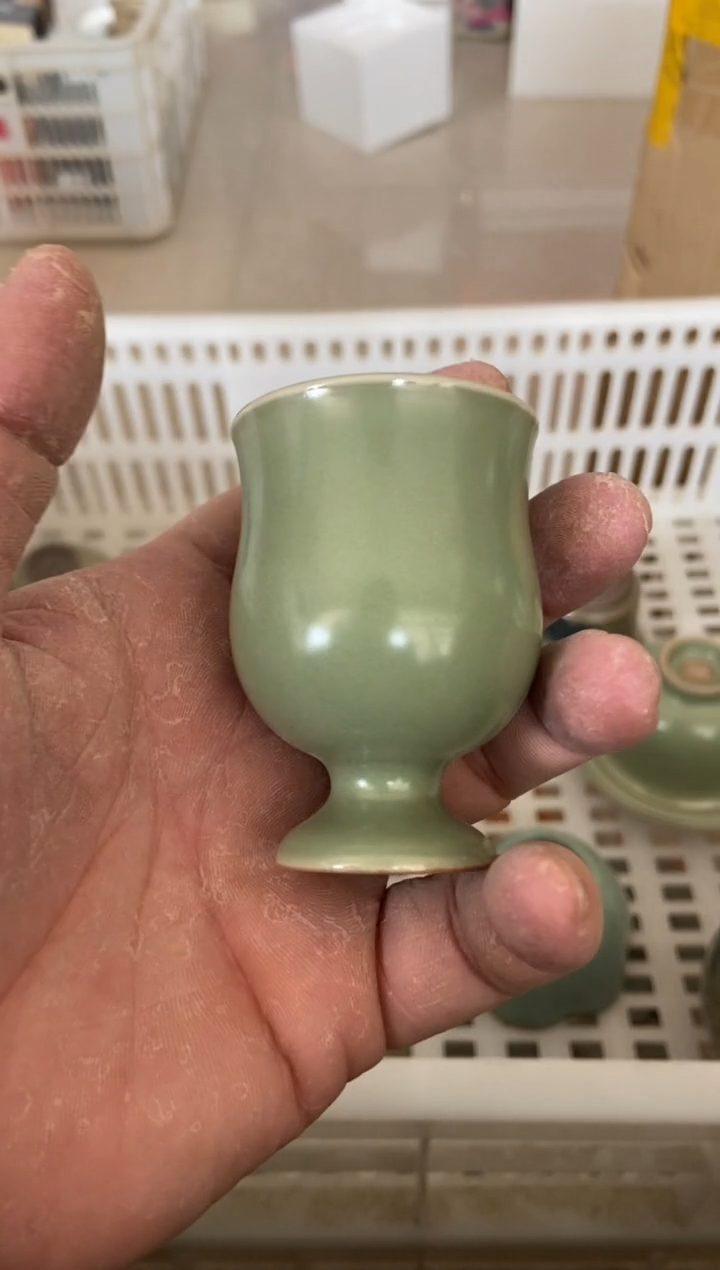 杯子瓷无运费险有瑕疵的摄影的产品有使用过的痕迹有点脏介意勿拍