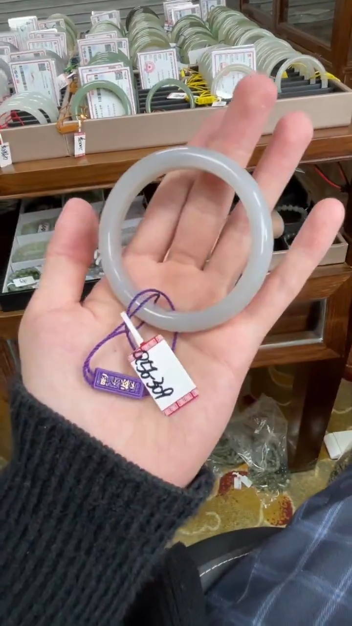 未镶嵌手镯和田玉56