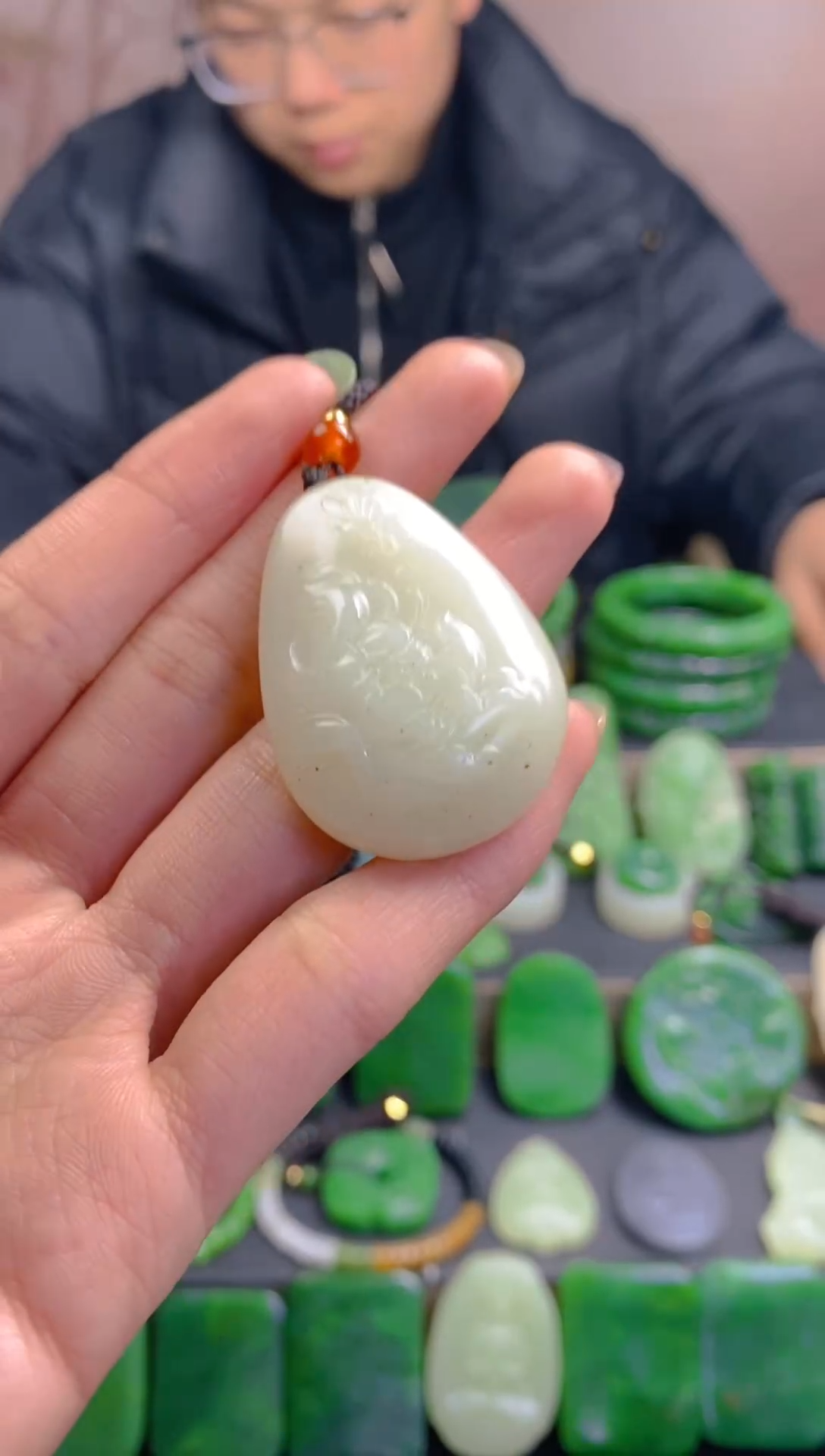 颈饰未镶嵌和田玉1