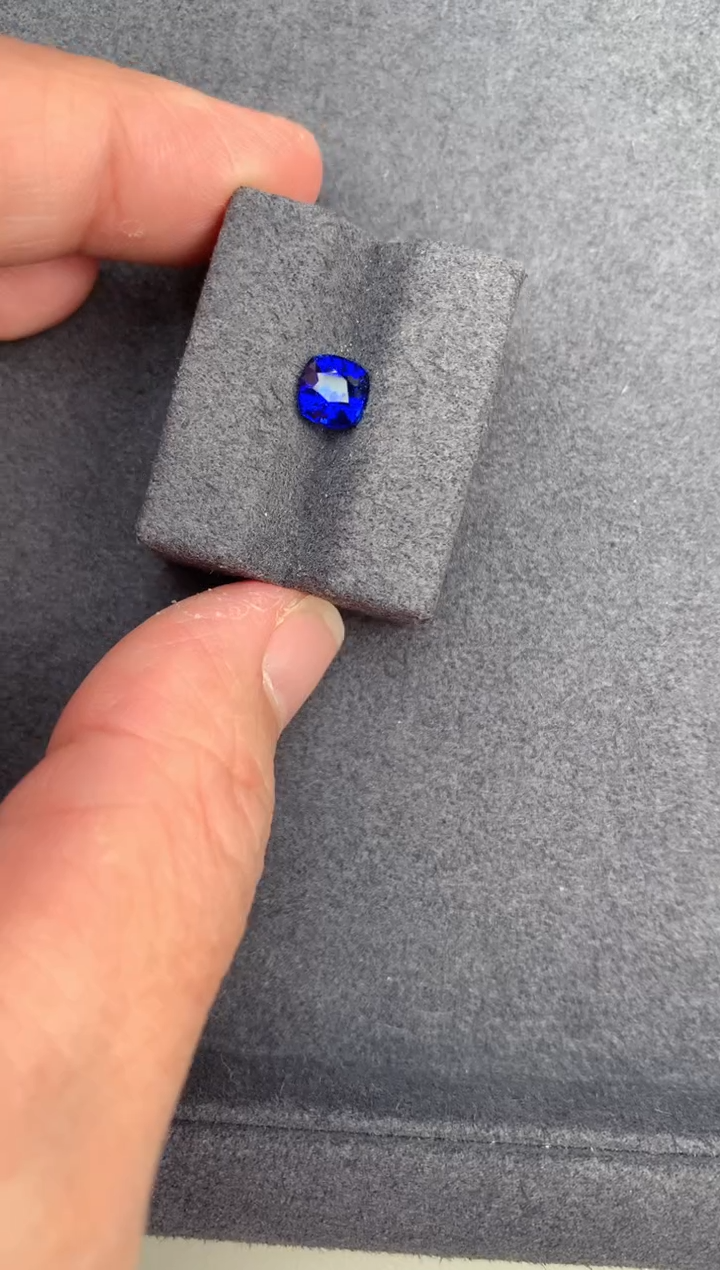 【闪购商品】蓝宝石裸石未镶嵌1ct皇家蓝