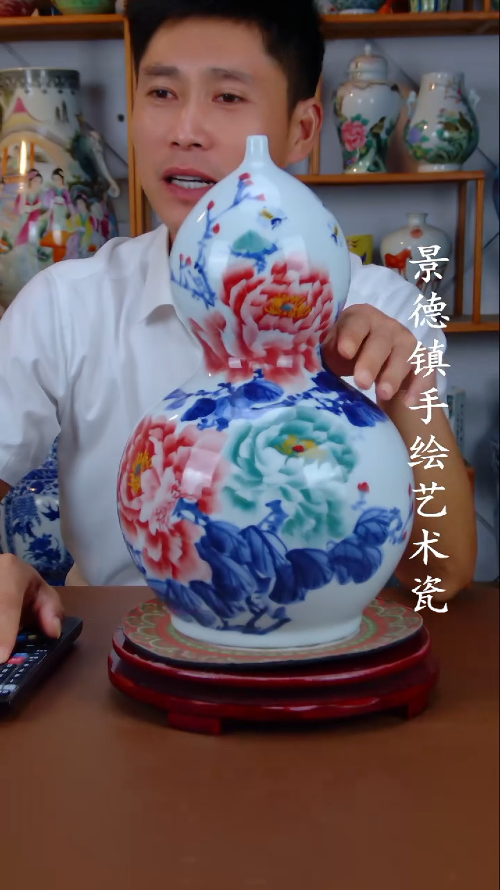 现代景德镇手工手绘陶瓷摆件16