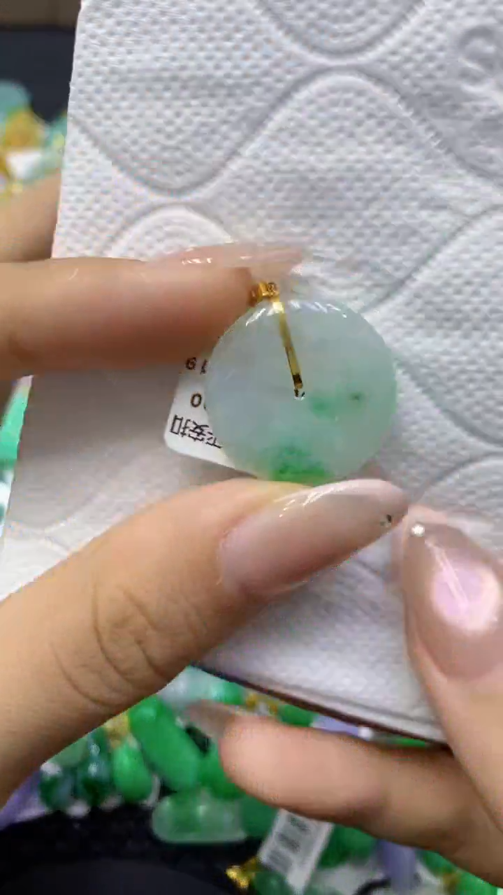 颈饰18K金镶嵌翡翠天然缅甸翡翠A货