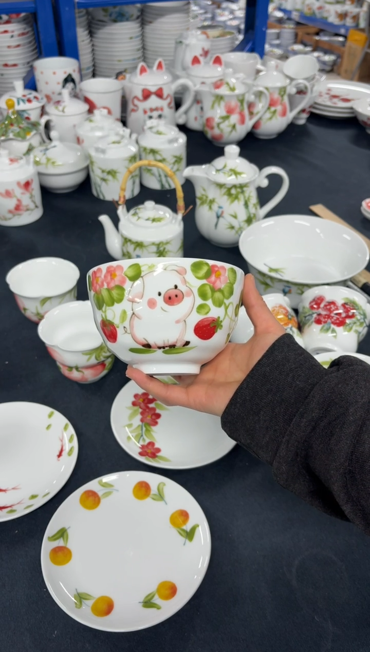 景德镇高温陶瓷食品级手绘釉中彩-墩墩碗