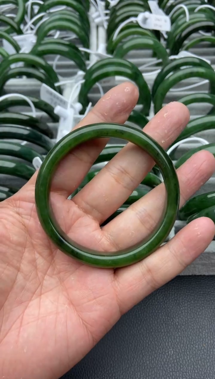 未镶嵌手镯和田玉（碧玉）9-60.3