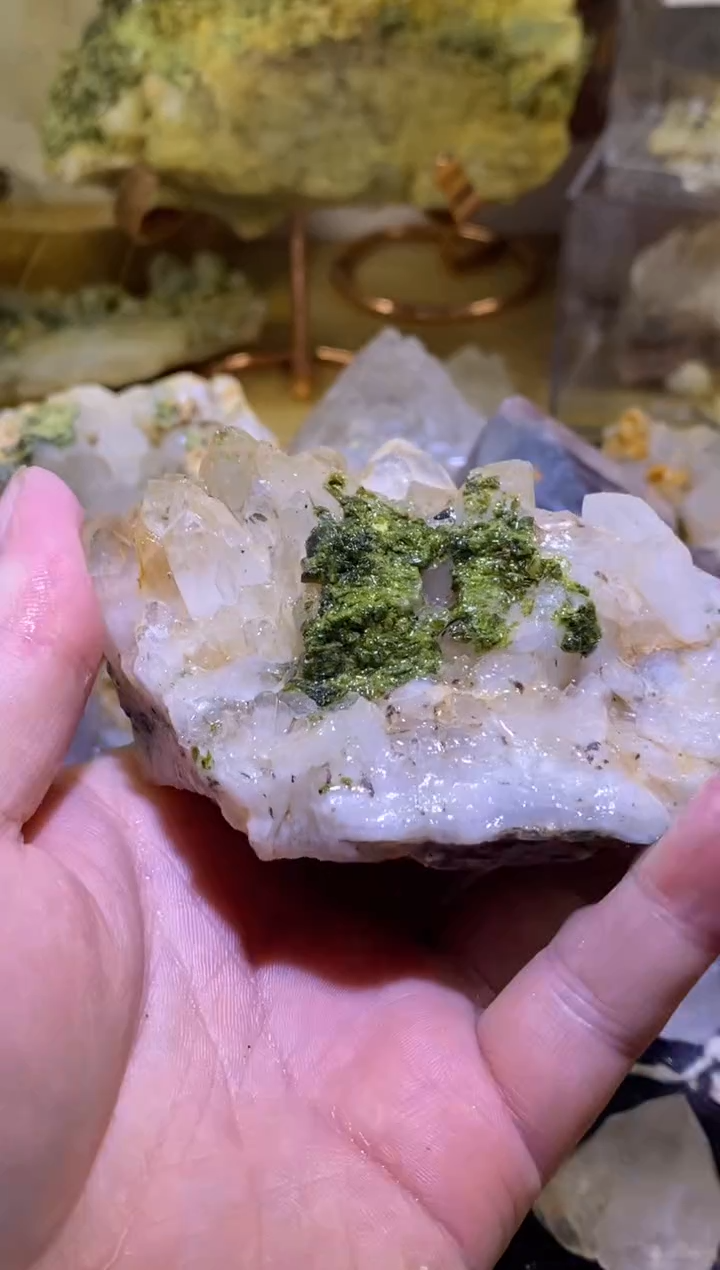 未镶嵌珠宝半成品水晶89号234g四川美姑超七花园水晶