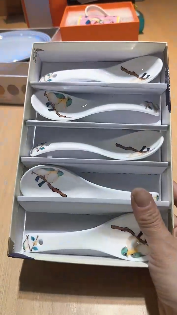 【闪购商品】瓷片锅碗瓢盆一件不剩