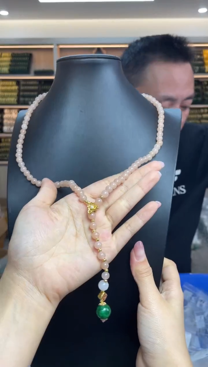 【闪购商品】和田玉`未镶嵌多样性发一件