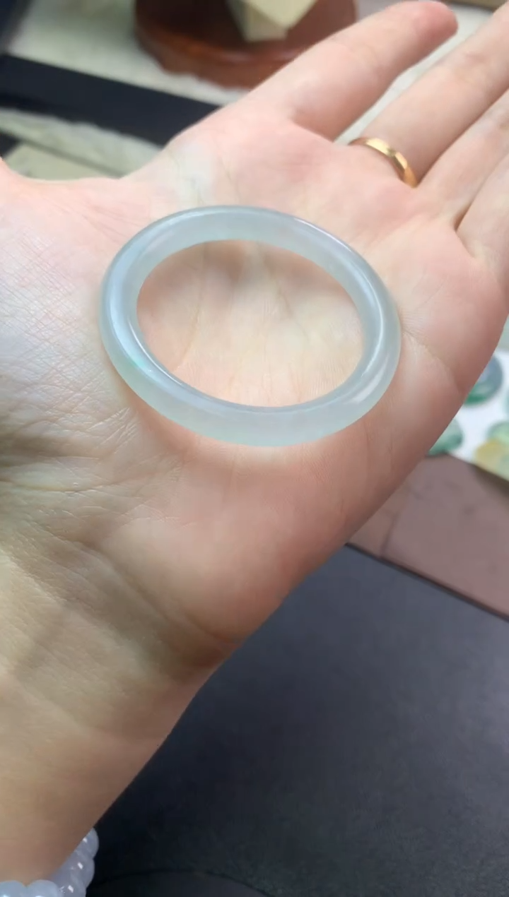 未镶嵌定制翡翠毛货