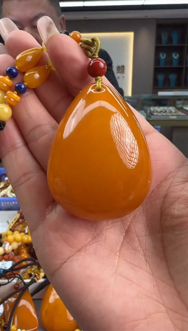 【闪购商品】琥珀颈饰未镶嵌27秒拍号