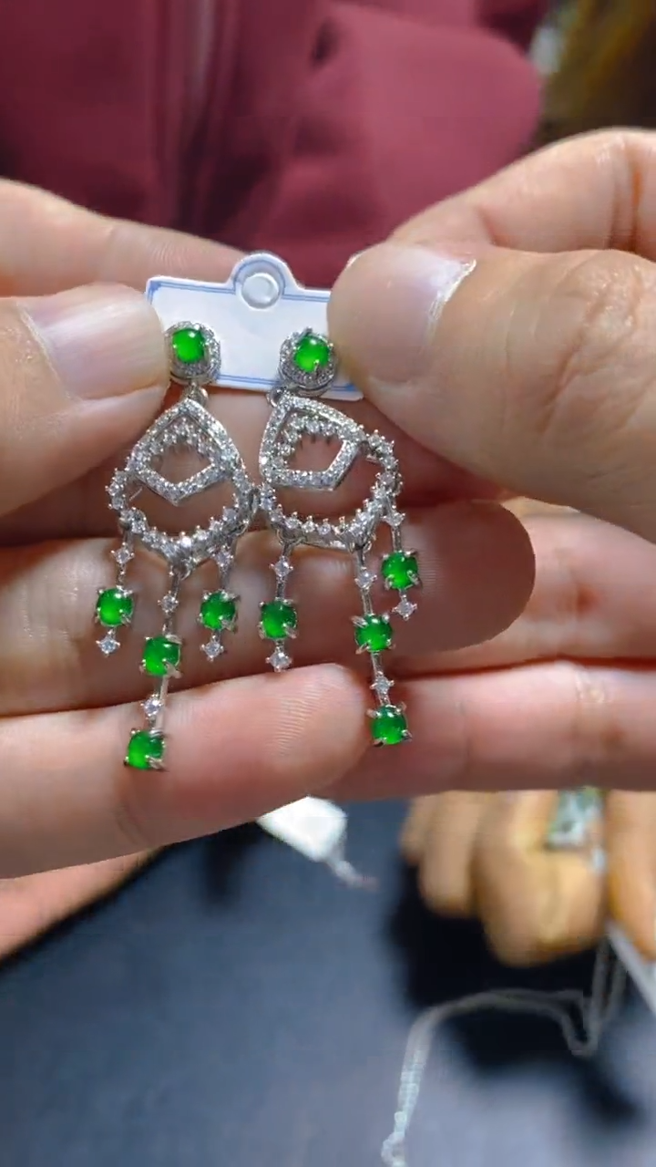 【闪购商品】翡翠耳饰未镶嵌0800098517多样性发一