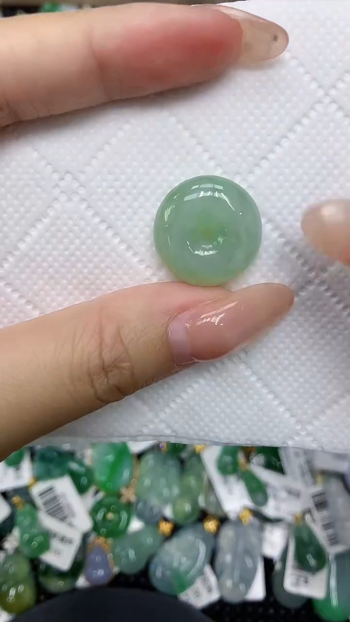 颈饰未镶嵌翡翠1111111111