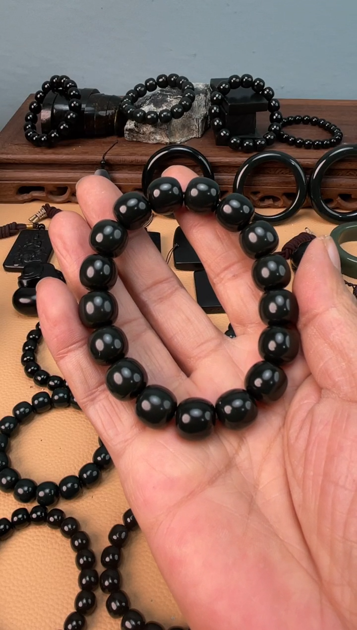 未镶嵌手串和田玉皮勒村老矿塔青卡13老型