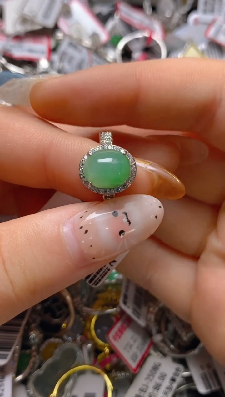 银S925镶嵌戒指翡翠百内无证书